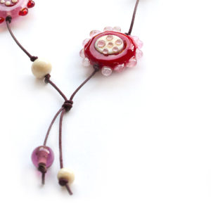 Collier design inspiré de l'enfance