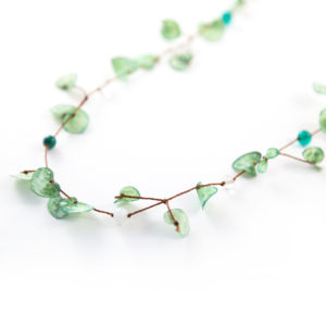 Grand sautoir inspiré du lierre